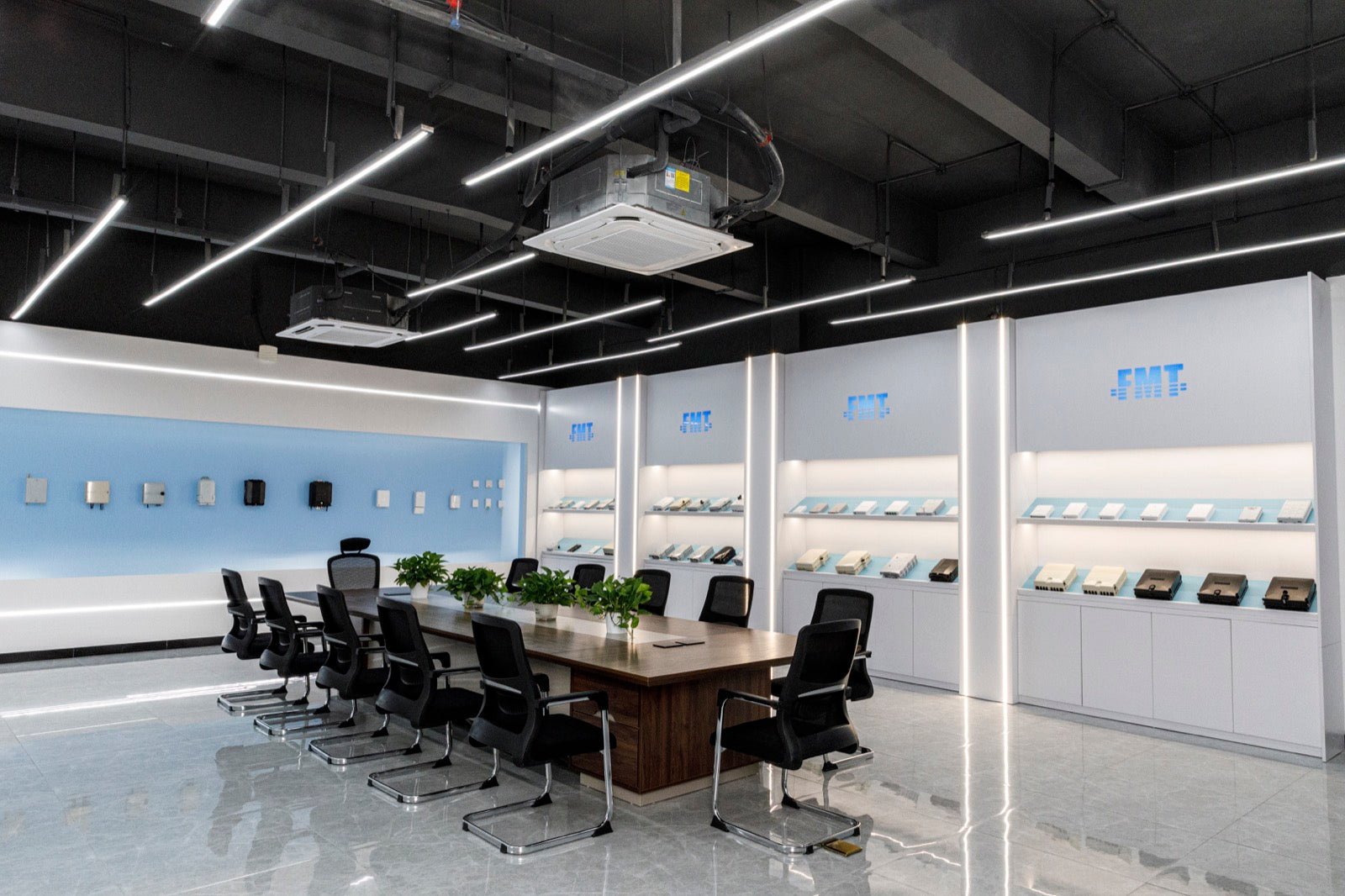 Fibermint showroom and meeting room